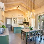 Villa Rodamos *